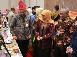 Bank Jatim Beri Fasilitas Promosi-Akses Pasar UMKM Binaan di Misi Dagang Sumbar