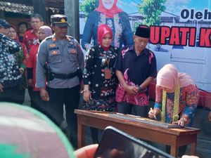 Pembangunan 200 Los Pasar Kridomulyo Habiskan APBDes Rp 231 Juta Pembangunan 200 Los Pasar Kridomulyo Habiskan APBDes Rp 231 Juta