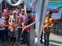 Sambang Warga, Bupati Klaten Resmikan 200 Los Pasar Kridomulyo Prambanan
