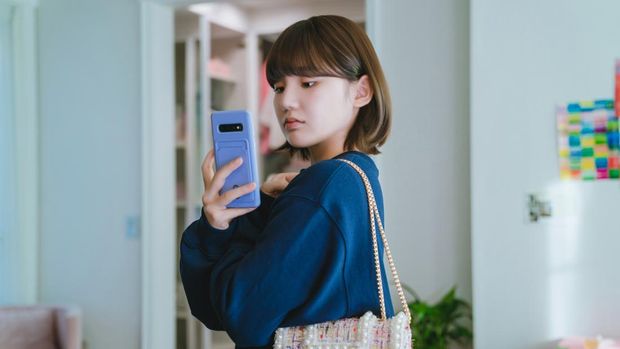 Drama Cheongdam International High School atau drama Korea Bitch x Rich (2023).