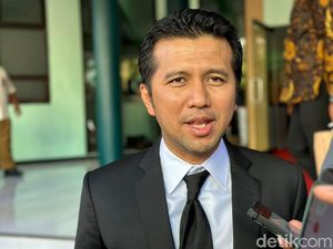 Dindik Jatim Segera Kirim Surat Edaran Respons Mahalnya Seragam Sekolah Dindik Jatim Segera Kirim Surat Edaran Respons Mahalnya Seragam Sekolah