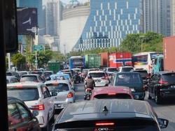 Catat, Ada Penyempitan Jalan Imbas Proyek JPO di Jl S Parman Mulai Malam Ini
