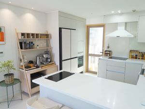 Kimbab Family Pamer Dapur Baru, Minimalis dan Serba Putih!