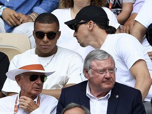 Mbappe dan Zlatan Ngobrolin Apa nih? Kayaknya Seru Banget!