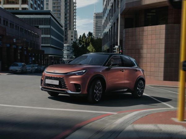 Lebih Mewah, Ini Yaris Cross Versi Lexus