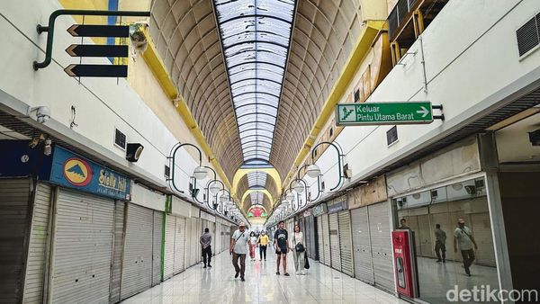 Mal Blok M, Dulu Jaya Kini Merana