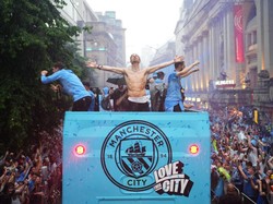 Jack Grealish Cuek Dikritik Usai Mabuk-mabukan di Pesta Man City