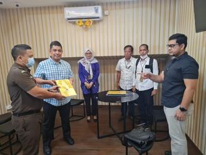 Polda Jambi Limpahkan Berkas WN Iran Pengedar 264 Kg Sabu Cair ke Kejagung Polda Jambi Limpahkan Berkas WN Iran Pengedar 264 Kg Sabu Cair ke Kejagung