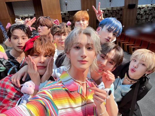 Potret fansign pertama XODIAC