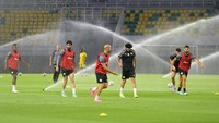 Kedua tim bertemu lagi satu tahun berselang, kali ini di ajang Al Nakbah International Tournament. Palestina selaku tuan rumah menyingkirkan Indonesia pada babak semifinal. Palestina menang 2-1. Pertandingan di Stadion Gelora Bung Tomo menjadi pertemuan ketiga bagi Indonesia dan Palestina. Siapa yang akan menang?  