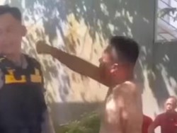 Viral Pria ODGJ di Bulungan Ngamuk, Dorong-Ancam Polisi saat Diamankan