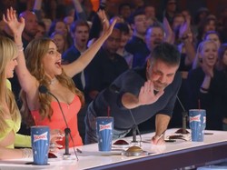 Tak Seru-Didesak Mundur dari Americas Got Talent, Simon Cowell Buka Suara