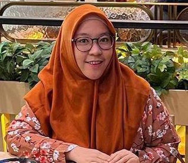 Putri Santoso/Foto: Instagram.com/@thiesantoso