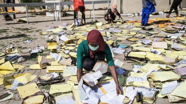Ribuan Arsip Penting Mahasiswa di Senegal Hancur Gegara Kerusuhan