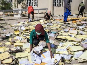 Ribuan Arsip Penting Mahasiswa di Senegal Hancur Gegara Kerusuhan Ribuan Arsip Penting Mahasiswa di Senegal Hancur Gegara Kerusuhan