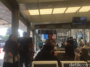 Penumpang Setuju Aturan Pakai Masker di KA Dicabut: COVID Sudah Terkendali Penumpang Setuju Aturan Pakai Masker di KA Dicabut: COVID Sudah Terkendali