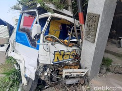 Kecelakaan Karambol Libatkan Truk, Mobil dan Motor di Lamongan, 1 Luka