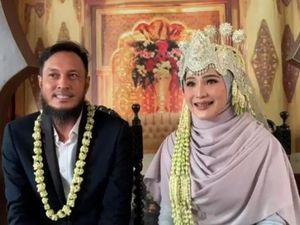 Suami Baru Eks Istri Siri Bambang Pamungkas adalah Duda Anak 5 Suami Baru Eks Istri Siri Bambang Pamungkas adalah Duda Anak 5