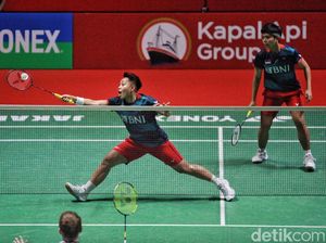 Apriyani/Fadia Lolos ke 16 Besar Indonesia Open 2023 Apriyani/Fadia Lolos ke 16 Besar Indonesia Open 2023