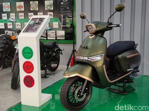 Siap Tantang Vespa, Keeway Versilia Dijual Rp 28 Jutaan Siap Tantang Vespa, Keeway Versilia Dijual Rp 28 Jutaan
