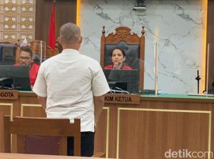 Detik-detik Ngeri Bripda Haris Tusuk Sopir Taksi 18 Kali hingga Tewas Detik-detik Ngeri Bripda Haris Tusuk Sopir Taksi 18 Kali hingga Tewas