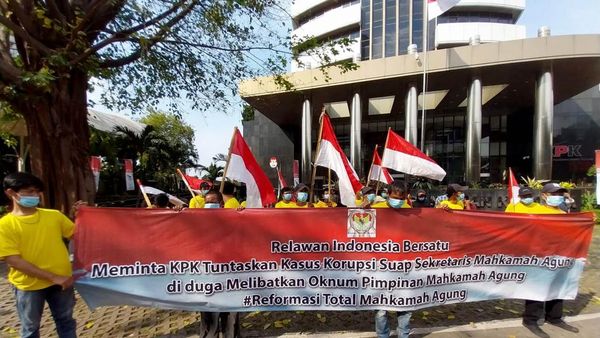 Dorong KPK Bongkar Mafia di Mahkamah Agung