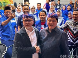 Erick Thohir Temui Zulhas di Surabaya, Teriakan Presiden-Wapres Menggema