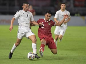 Jersey Pemain Palestina saat Berlaga di Surabaya Isi Museum Sepakbola di GBT Jersey Pemain Palestina saat Berlaga di Surabaya Isi Museum Sepakbola di GBT