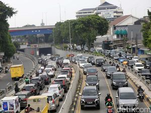 Jakarta Macet Bikin Rugi Rp 65 T/Tahun, Begini Hitungannya