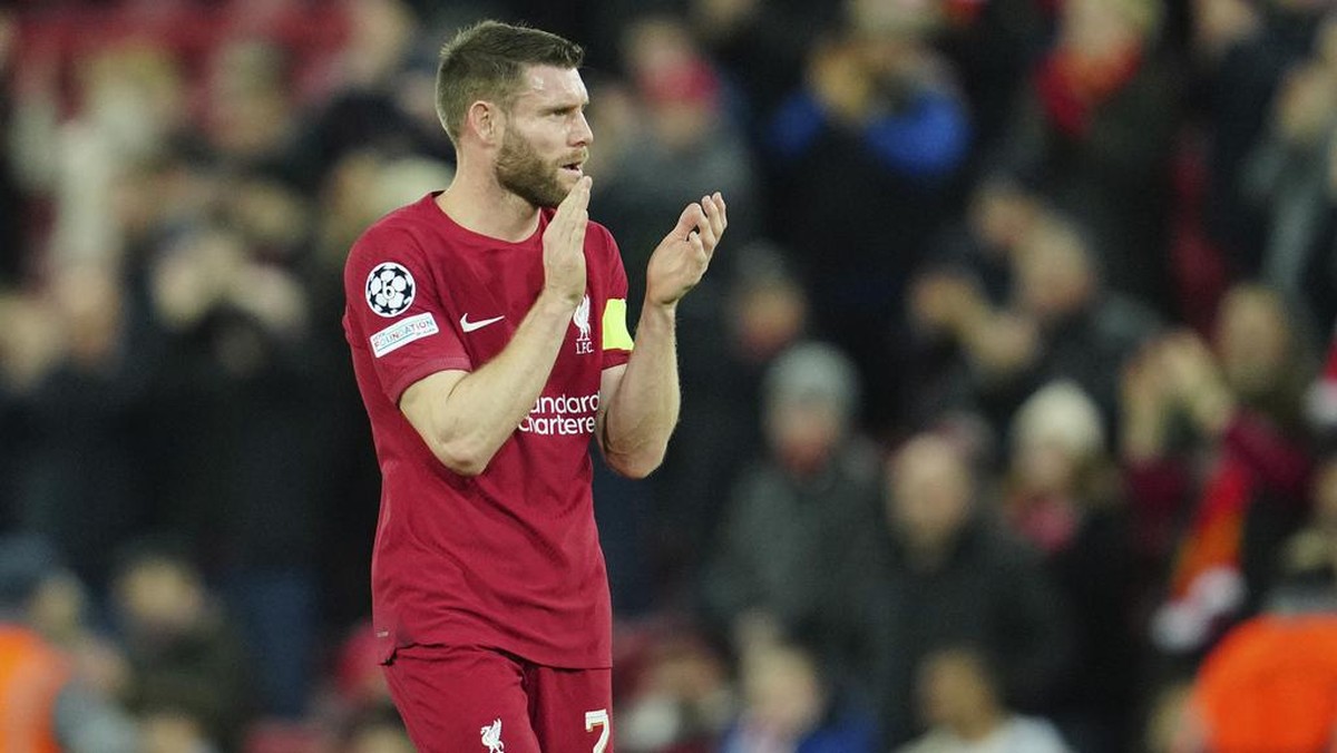 James Milner gabung Brighton & Hove Albion (AP/Jon Super)