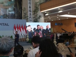 Jokowi Resmikan Tzu Chi Hospital di PIK Jakut, Prabowo Mendampingi