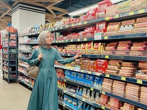 Momen Seru Lesti Kejora Saat Belanja dan Makan Sushi