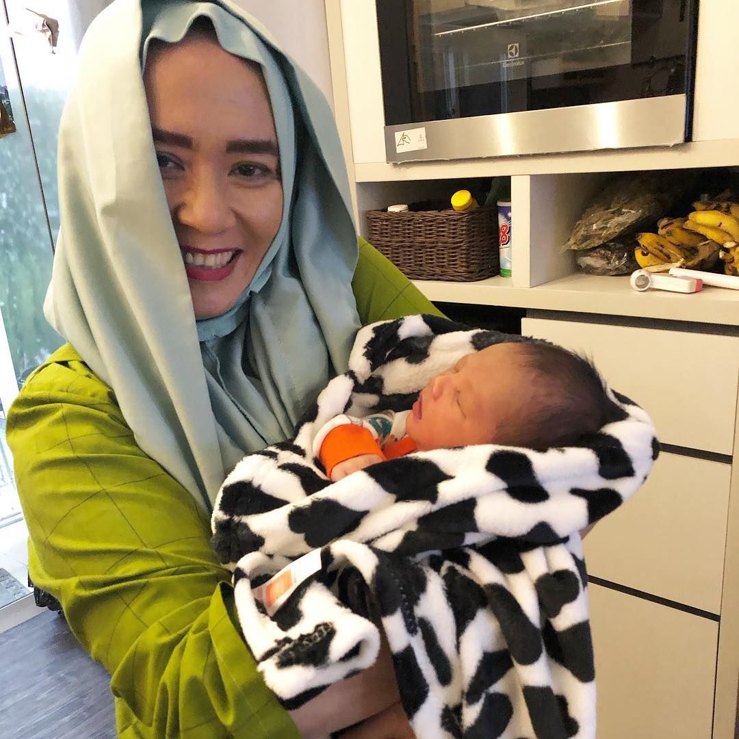 Mercy Lubis, ibunda Inara Rusli