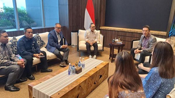 Momen Zulhas Sambut Bos TikTok yang Mau Investasi Rp 148 T ke RI