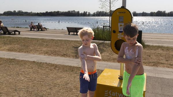 Cegah Kanker Kulit, Pantai di Belanda Sediakan Mesin Sun Screen Gratis