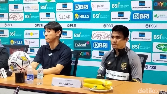 Pelatih Timnas Shin Tae Yong saat konferensi pers usai laga Fifa Matchday lawan Palestina.