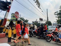 Pintu Perlintasan KA Condet-Pasar Minggu Mau Ditutup, Ini Jalan Alternatifnya