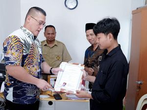 Anggota DPRD DKI Kenneth: PPDB Jakarta Harus Prioritaskan Siswa Tak Mampu Anggota DPRD DKI Kenneth: PPDB Jakarta Harus Prioritaskan Siswa Tak Mampu
