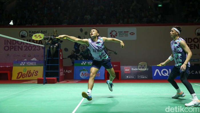 Ganda putra Fajar Alfian/Muhammad Rian Ardianto hadapi wakil China di Indonesia Open 2023 babak 16 besar. 'Fajri' menang mulus straight game.