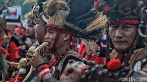 Geruduk Jakarta, Warga Dayak Minta Dilibatkan dalam Pembangunan IKN