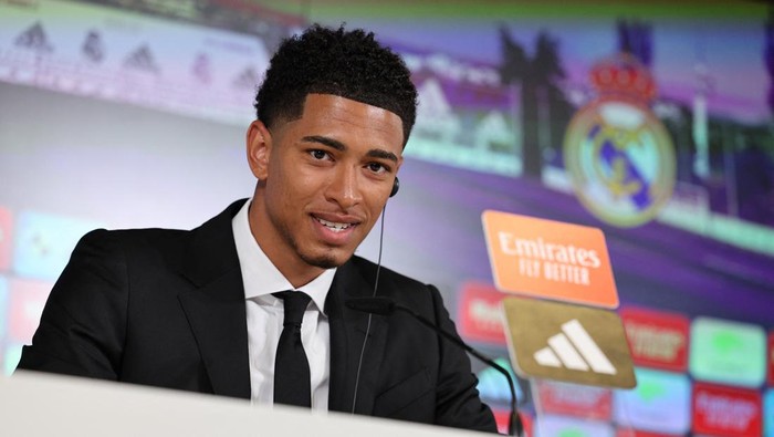 Soccer Football - Real Madrid present new signing Jude Bellingham - Santiago Bernabeu, Madrid, Spain - June 15, 2023 Real Madrids new signing Jude Bellingham during the presentation REUTERS/Violeta Santos Moura
