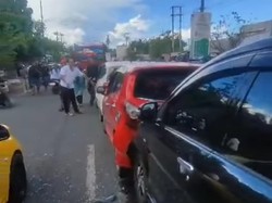 6 Mobil Bawa Rombongan Jemaah Haji di Gorontalo Terlibat Kecelakaan Beruntun