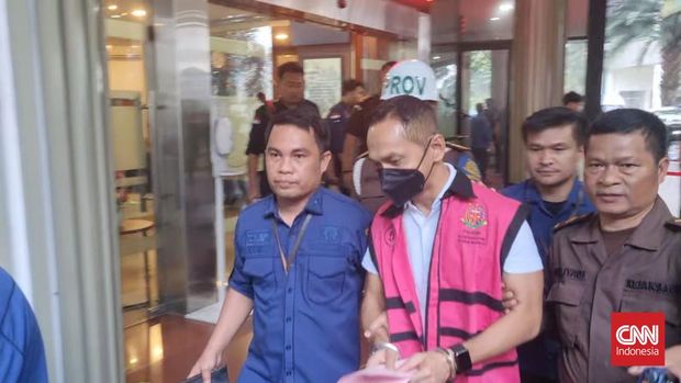 Kejagung RI menetapkan Ketua Komite Tetap Energi Terbarukan KADIN Muhammad Yusrizki sebagai tersangka kasus dugaan korupsi penyediaan menara BTS 4G dan infrastuktur pendukung 2,3,4 dan 5 BAKTI Kominfo.