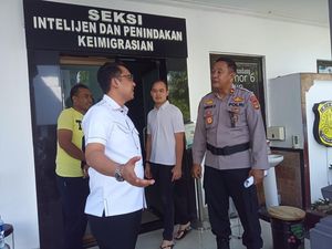 Bule yang Adang dan Rusak Mobil Dinas Polisi Bisa Dideportasi dari Bali