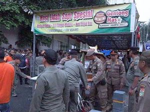 Pemkot Jaksel Tertibkan PKL dan Parkir Makan Jalan Senopati Dalam I