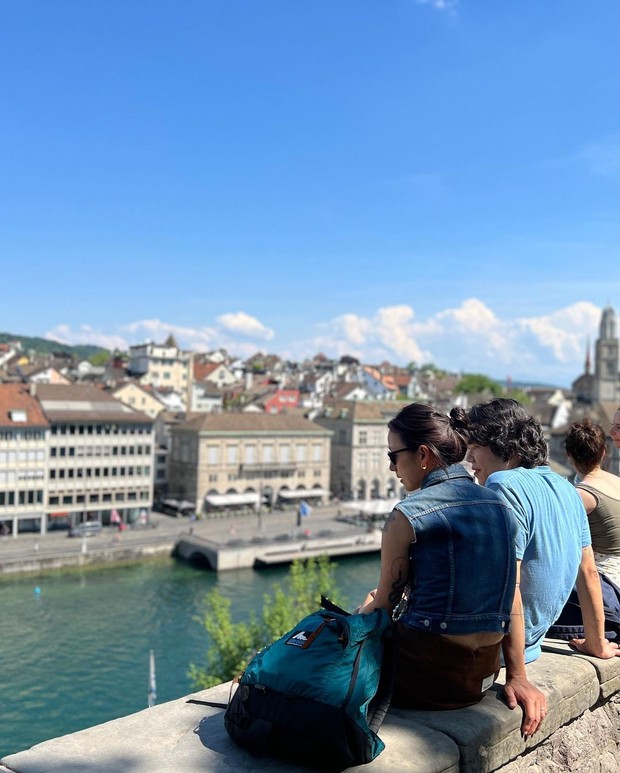 Potret Lee Hyo Ri dan Lee Sang Soon ketika berlibur di Swiss/ Foto: instagram.com/lee_hyolee Potret Lee Hyo Ri dan Lee Sang Soon ketika berlibur di Swiss