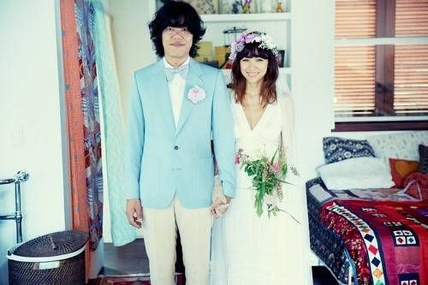 Potret pernikahan Lee Sang Soon dan Lee Hyo Ri/ Foto: allkpop.com Potret pernikahan Lee Sang Soon dan Lee Hyo Ri