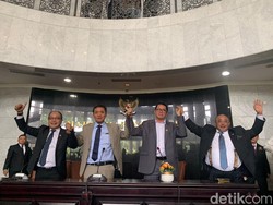 Hadiri Sidang, Anggota DPR Apresiasi Putusan MK Pemilu Tetap Coblos Caleg