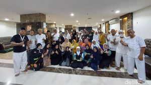 Potret Senam Pagi Jemaah Lansia, Semangat Usir Penyakit Jelang Armuzna