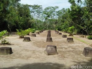 Situs Balekambang, Hotel Hayam Wuruk Saat Berkunjung ke Blitar Situs Balekambang, Hotel Hayam Wuruk Saat Berkunjung ke Blitar